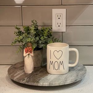 NWT - RAE DUNN “I ❤️ MOM” Mug